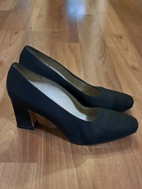Vaneli Black Mid Block Heel Pumps